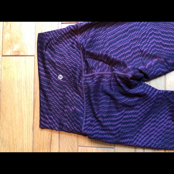 Lululemon High Rise Wunder Under - Picture 4 of 6